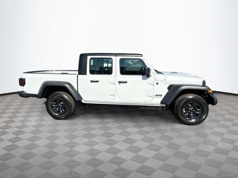 New 2026 Jeep Gladiator Sport image 4