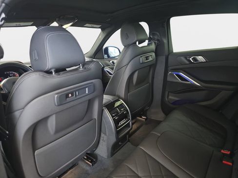 Used 2023 BMW X6 xDrive40i w/ M Sport Package image 16