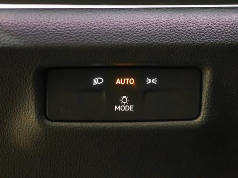 New 2026 Volkswagen Tiguan SE image 21