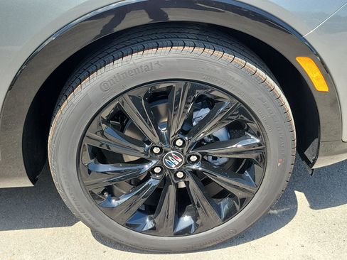New 2026 Buick Envista Sport Touring w/ Convenience I Package FWD image 4