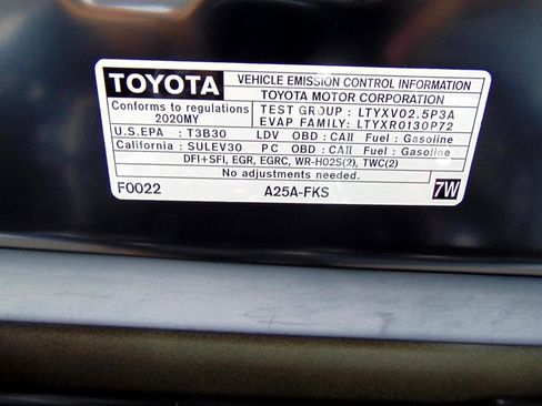 Used 2020 Toyota Camry XSE image 40