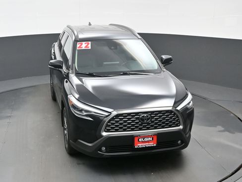 Used 2022 Toyota Corolla Cross XLE w/ Convenience Package image 36