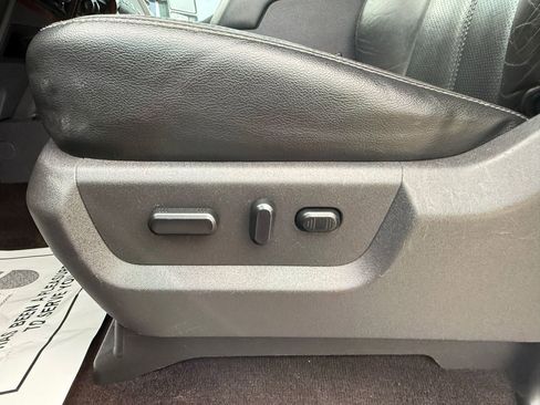Used 2015 Ford F250 Lariat w/ Lariat Ultimate Package AWD/4WD image 20