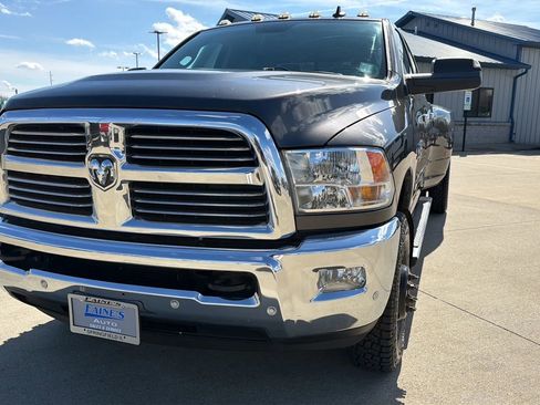 Used 2018 RAM 3500 Big Horn image 4