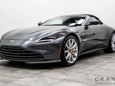 Used 2021 Aston Martin V8 Vantage Roadster RWD image 9