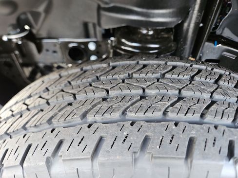 New 2026 Jeep Gladiator Sport image 10