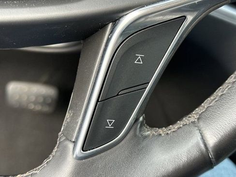 Used 2018 Cadillac XT5 Luxury w/ Driver Awareness Package image 25