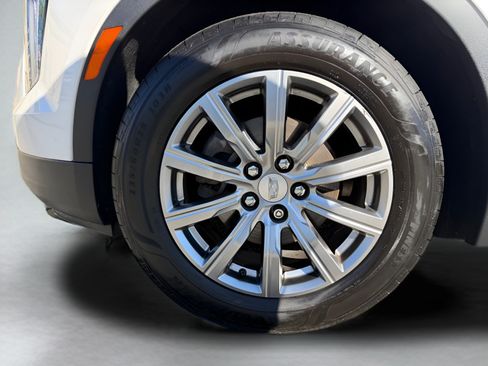 Used 2019 Cadillac XT4 Premium Luxury AWD/4WD image 24