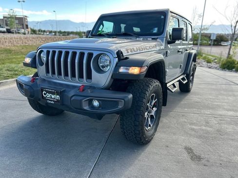 Used 2019 Jeep Wrangler Unlimited Rubicon w/ Cold Weather Group AWD/4WD image 3