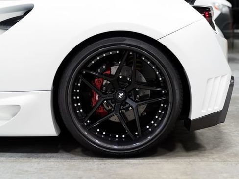 Used 2017 Ferrari 488 Spider RWD image 25