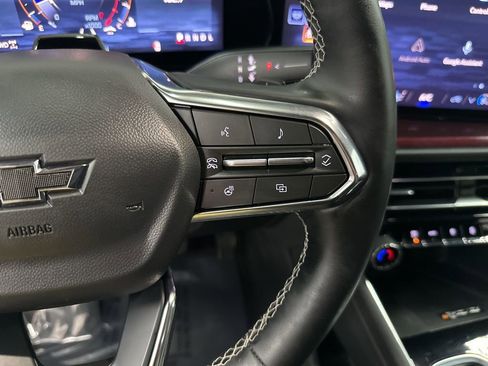 Used 2025 Chevrolet Traverse Z71 w/ Enhanced Driving Package image 16