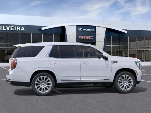 New 2026 GMC Yukon Denali w/ Denali Reserve Package AWD/4WD image 5