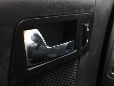 Used 2010 Ford Escape Limited image 5