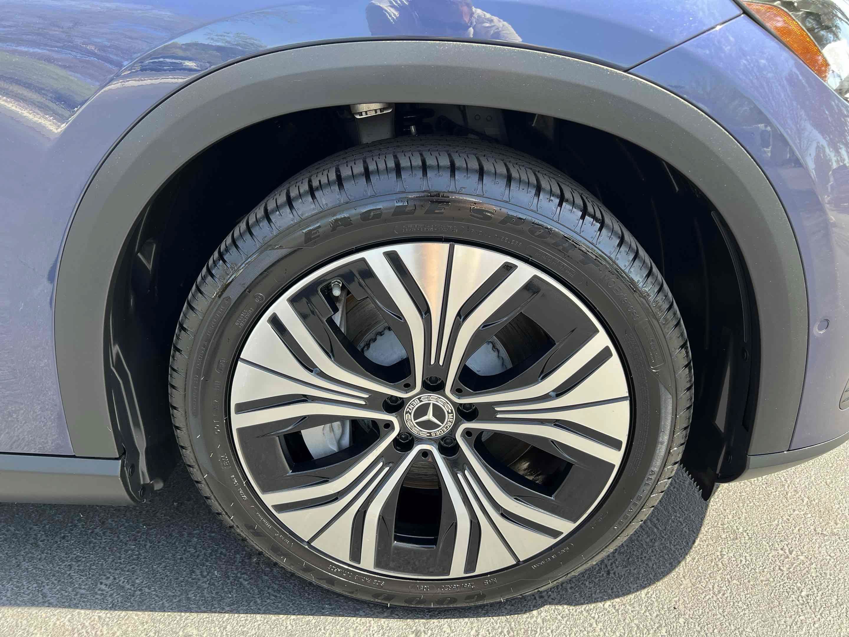 Used 2023 Mercedes-Benz EQE 350+ SUV w/ Exclusive Trim Package image 71