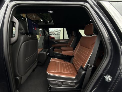 Used 2023 GMC Yukon Denali Ultimate image 25