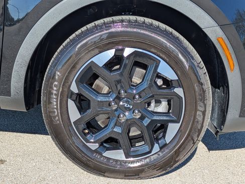 Certified 2024 Kia Sorento S image 11