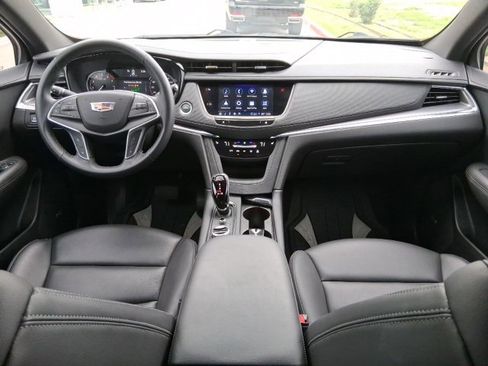 Used 2024 Cadillac XT5 Luxury image 7