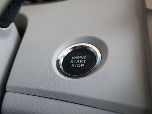 Used 2011 Toyota Avalon Limited FWD image 40