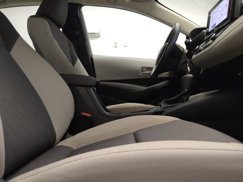 Used 2023 Toyota Corolla LE FWD image 21