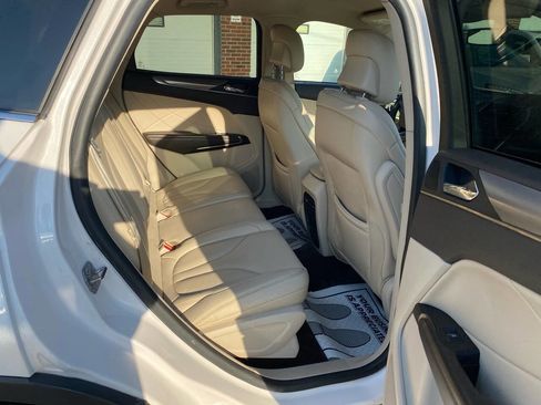 Used 2018 Lincoln MKC Premiere image 13