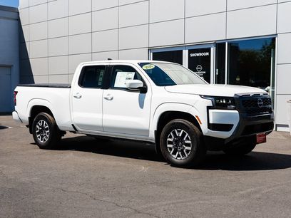 New 2026 Nissan Frontier SV w/ Tow Package