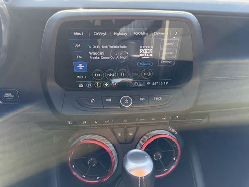 Used 2024 Chevrolet Camaro LT w/ Technology Package RWD image 24