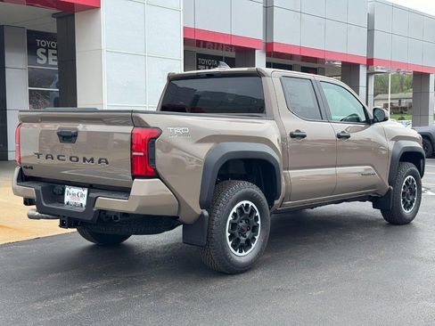 New 2026 Toyota Tacoma TRD Off-Road AWD/4WD image 3