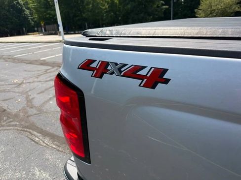 Used 2019 Chevrolet Silverado 1500 LT w/ All Star Edition AWD/4WD image 25