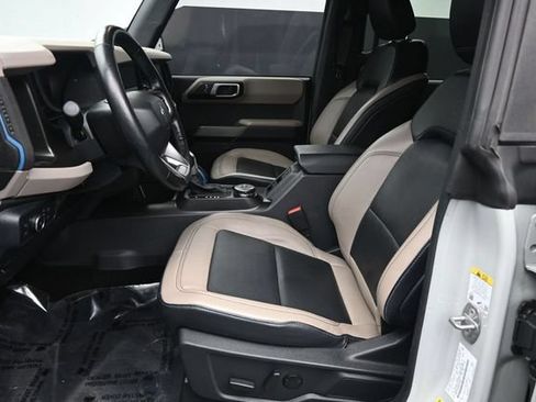 Used 2021 Ford Bronco Wildtrak AWD/4WD image 13