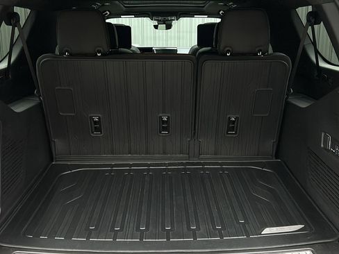 Used 2025 GMC Yukon XL Denali Ultimate image 17