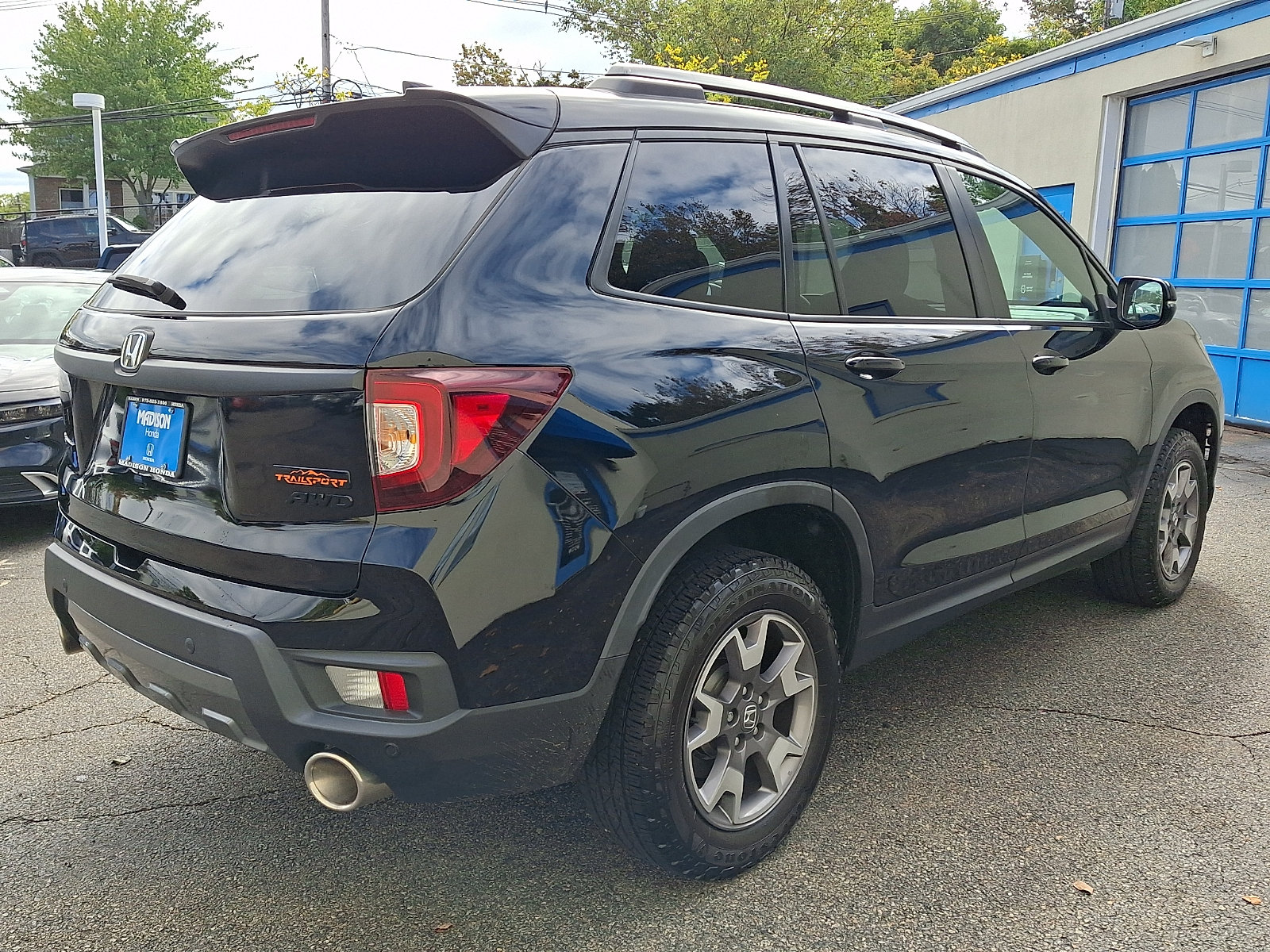 Used 2023 Honda Passport TrailSport image 4