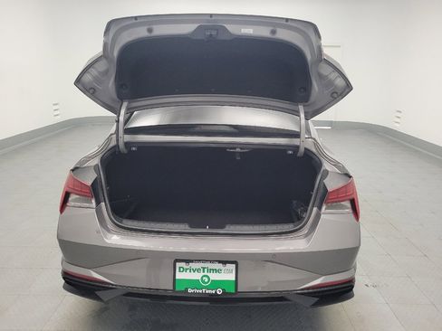 Used 2023 Hyundai Elantra Limited w/ Preferred Accessory Package image 29