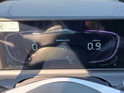 New 2026 Kia Seltos S FWD image 8