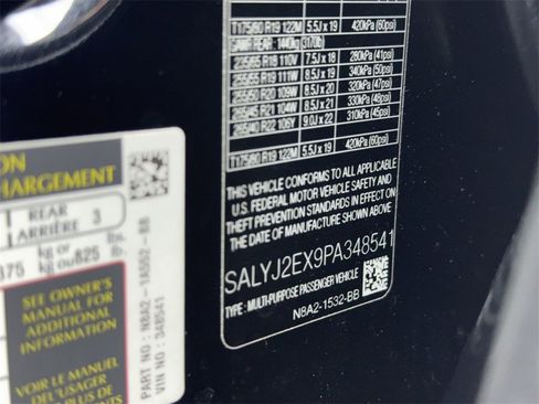 Used 2023 Land Rover Range Rover Velar S image 53