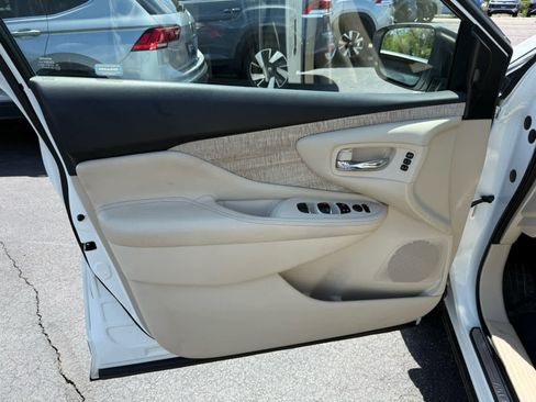 Used 2019 Nissan Murano SL w/ SL Technology Package AWD/4WD image 18