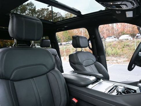 Used 2023 Jeep Grand Wagoneer 4WD w/ Convenience Group III image 21