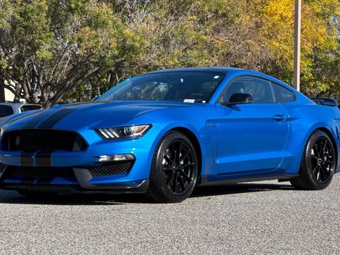 Used 2020 Ford Mustang Shelby GT350 w/ Technology Package image 8
