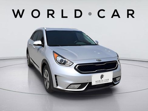 Used 2019 Kia Niro EX w/ Option Group 040 FWD image 1