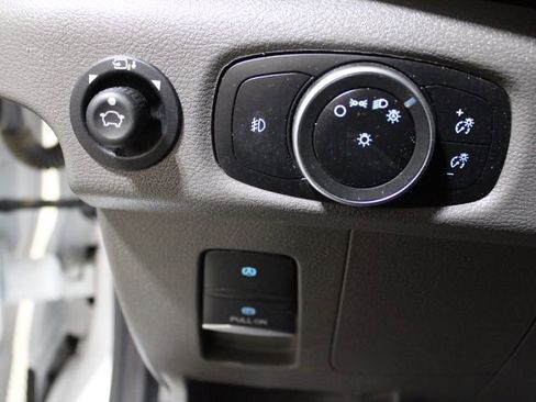 Used 2022 Ford Transit 350 XLT image 30