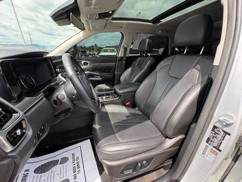 Used 2022 Kia Sorento SX FWD image 27