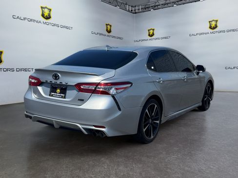 Used 2020 Toyota Camry XSE w/ Blackout Package FWD image 5