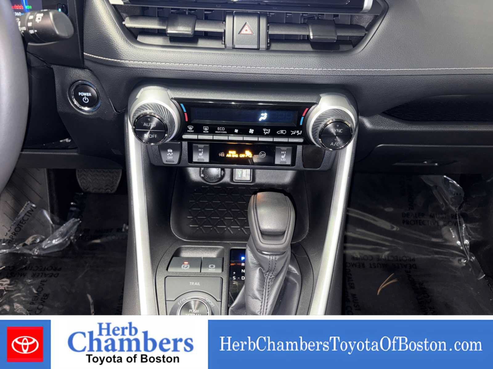 Certified 2024 Toyota RAV4 XLE w/ Convenience Package AWD/4WD image 15