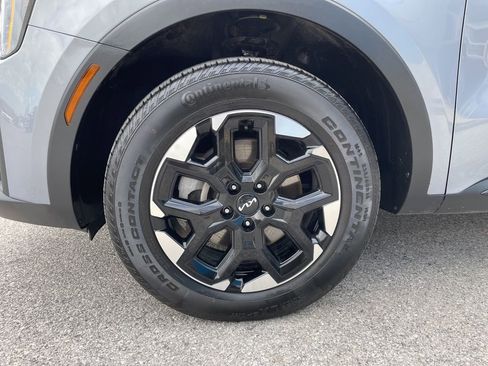 Used 2024 Kia Sorento S image 55