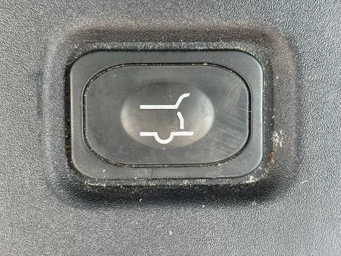 Used 2025 Ford Expedition Platinum AWD/4WD image 10