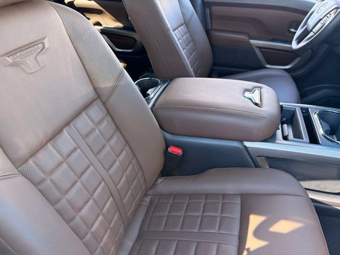 Certified 2023 Nissan Titan Platinum Reserve w/ Moonroof Package AWD/4WD image 11