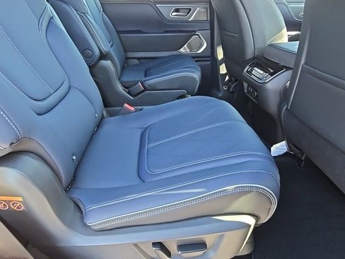 New 2026 INFINITI QX80 4WD image 42