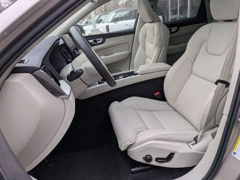 New 2026 Volvo XC60 B5 Ultra w/ Protection Package Premier image 15