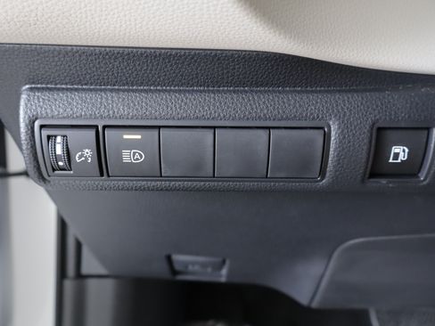 Used 2025 Toyota Corolla XLE FWD image 20