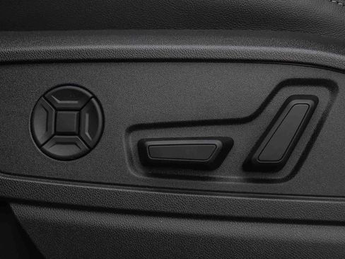 New 2025 Audi Q5 Premium Plus image 25