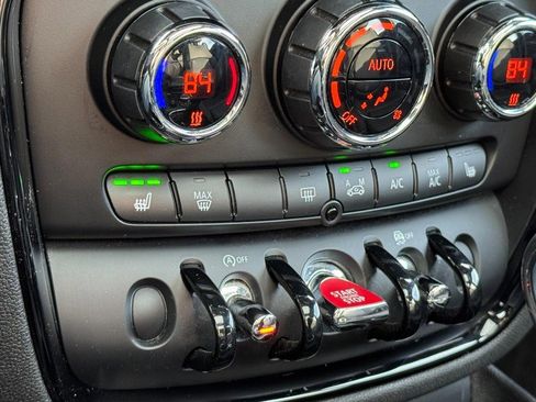 Used 2017 MINI Cooper Clubman S image 19